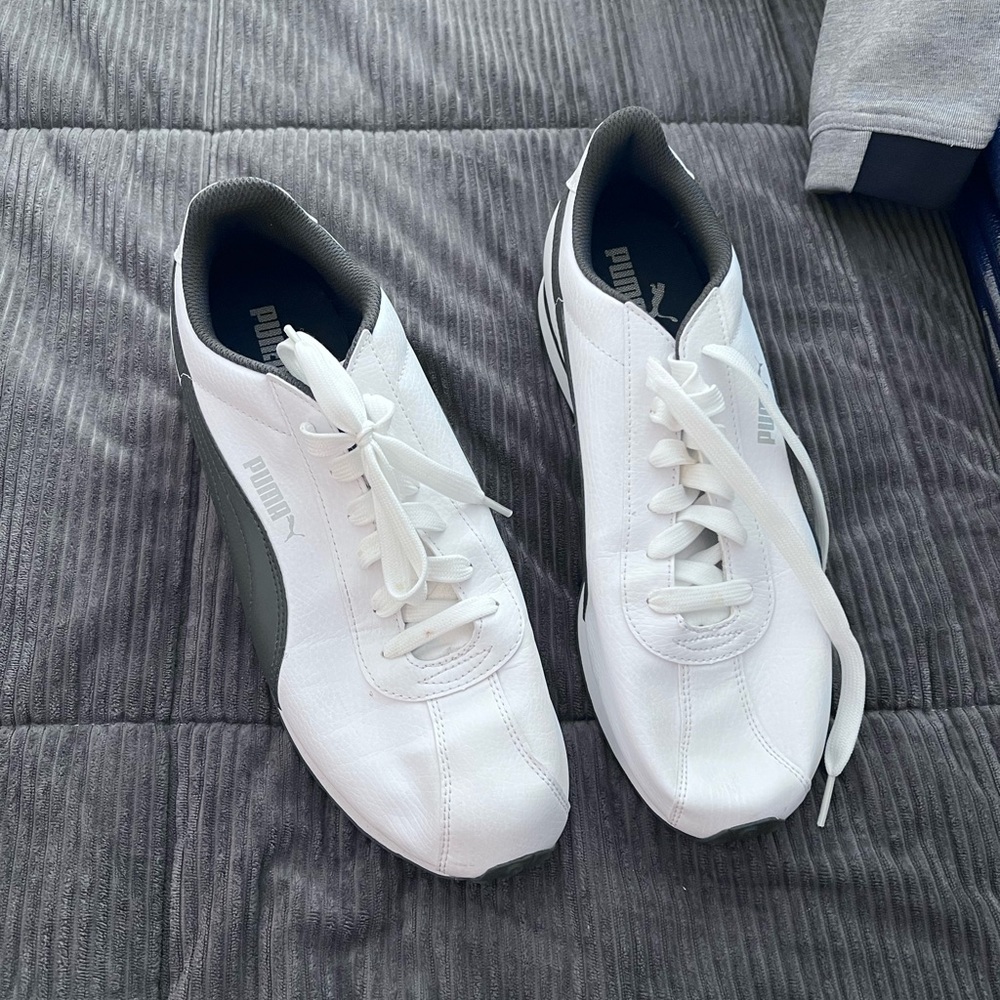 Puma Men's White and Dark Gray Sneakers